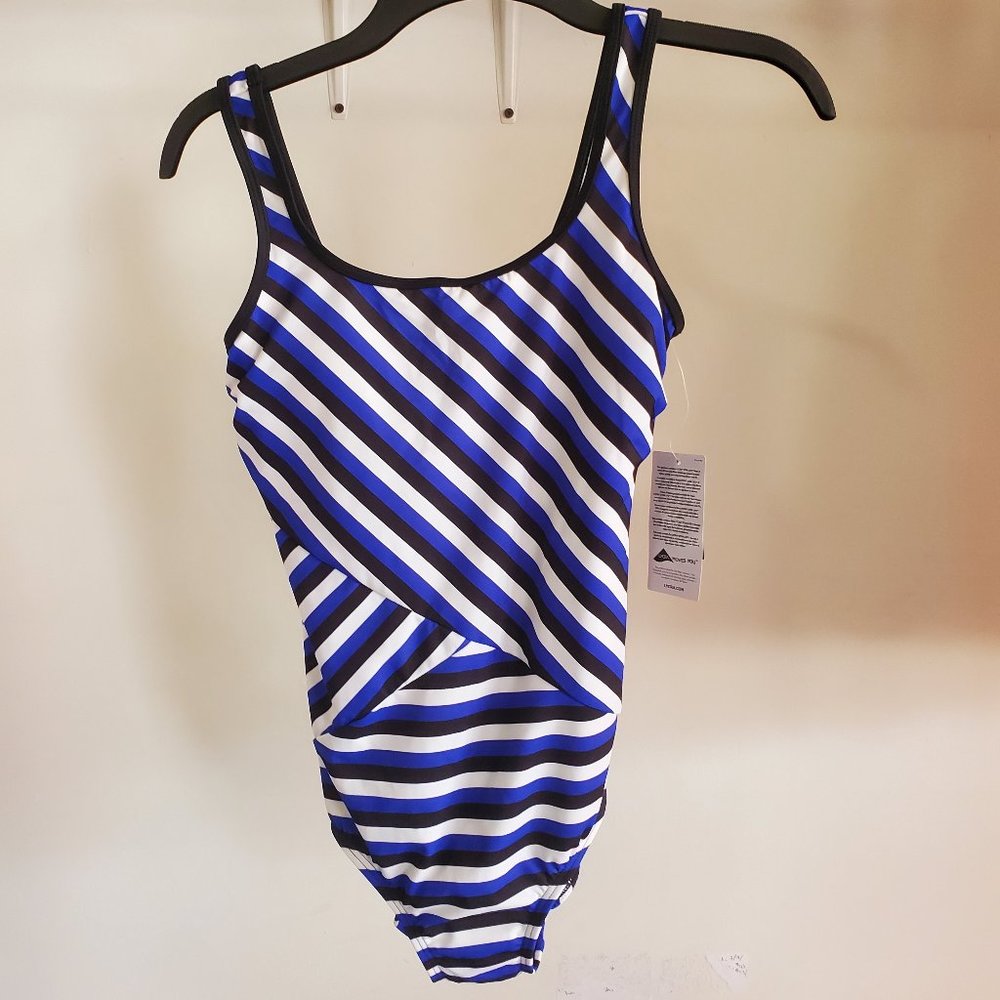NWT Lands End Scoop Neck Soft Cup Tugless 1 Piece Swimsuit Size 4 $80 3e106
